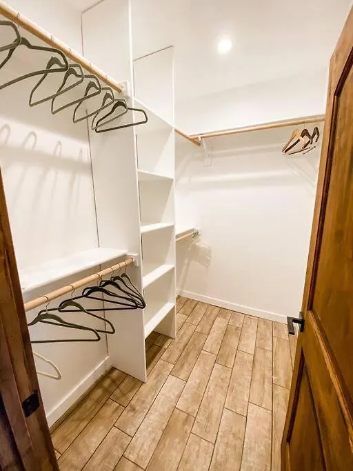 بيت للعطل Modern Farmhouse With Guest House Near Park فينيكس