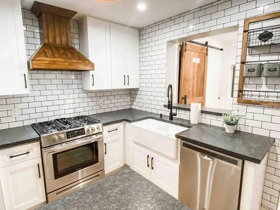Modern Farmhouse With Guest House Near Park فينيكس الولايات المتحدة الأمريكية