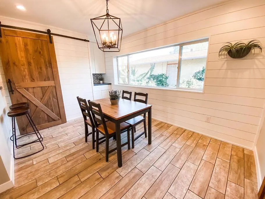 بيت للعطل Modern Farmhouse With Guest House Near Park فينيكس