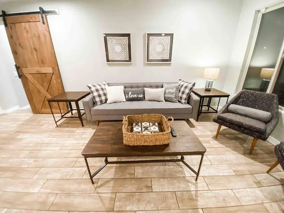 Modern Farmhouse With Guest House Near Park فينيكس بيت للعطل