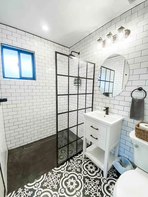 Modern Farmhouse With Guest House Near Park فينيكس الولايات المتحدة الأمريكية