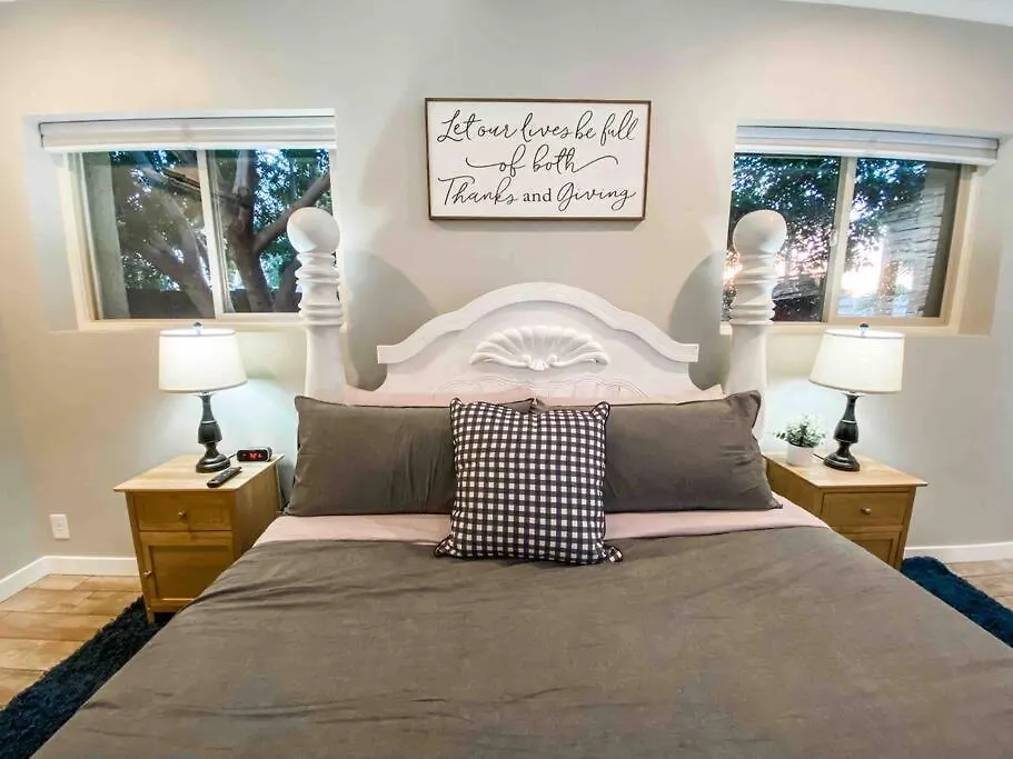 Modern Farmhouse With Guest House Near Park فينيكس بيت للعطل